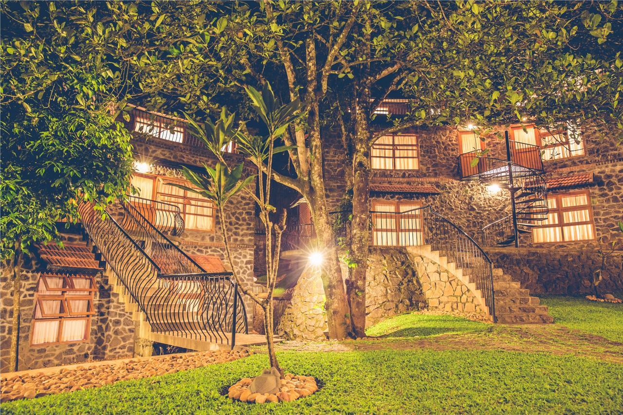 Wildernest Bed & Breakfast Thekkady Exterior photo